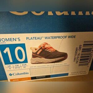 COLUMBIA Women's Plateau Waterproof Runners, Hiking, Walking Shoe- size 10 Wide